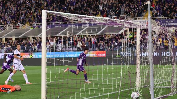 Clima pesante al Franchi. All'intervallo la Fiorentina conduce comunque 1-0 sul Bologna