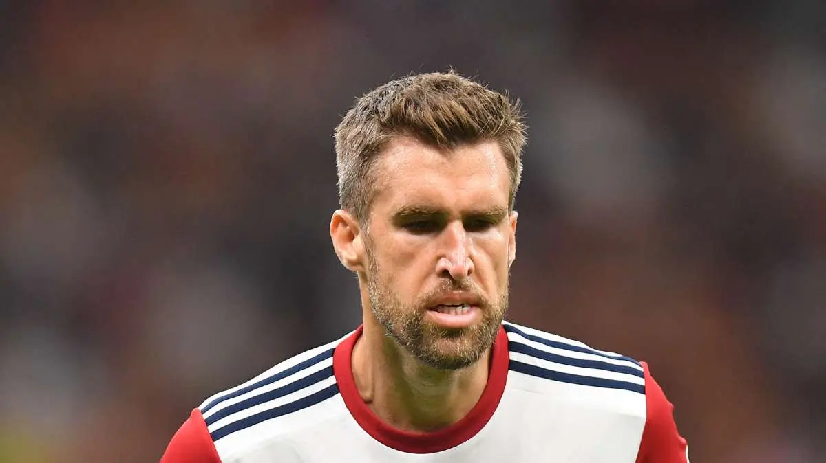 Cagliari, dalla Francia: Strootman può tornare al Marsiglia a fine stagione