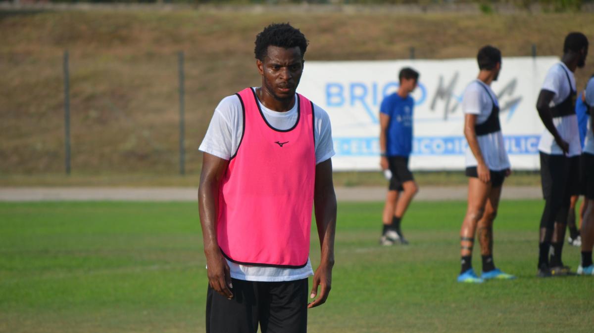 Latina, rinforzo sulla fascia: arriva Cheick Keita. L'esterno mancino firma fino al 2027