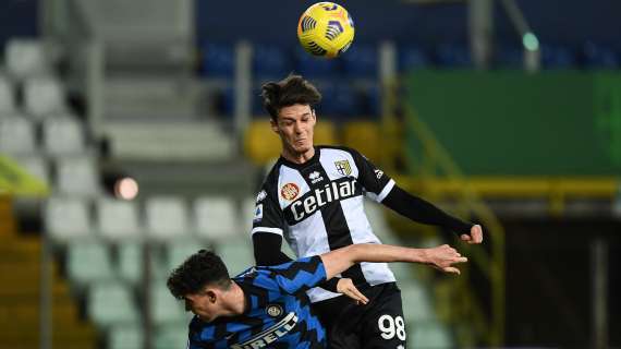 Parma-Inter 1-2, la moviola: Barella-Man non è rigore. Un solo giallo per Darmian