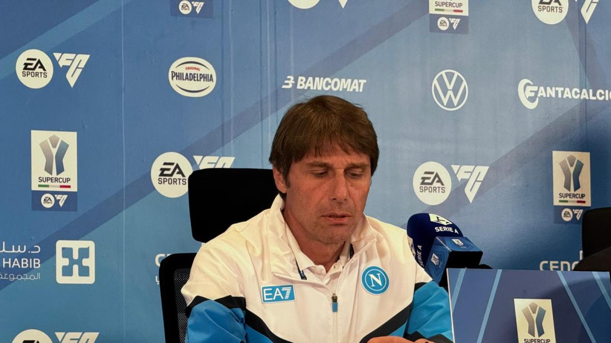 Supercoppa, tocca al Napoli. Il CorSera apre su Conte: "La strana calma di Antonio"