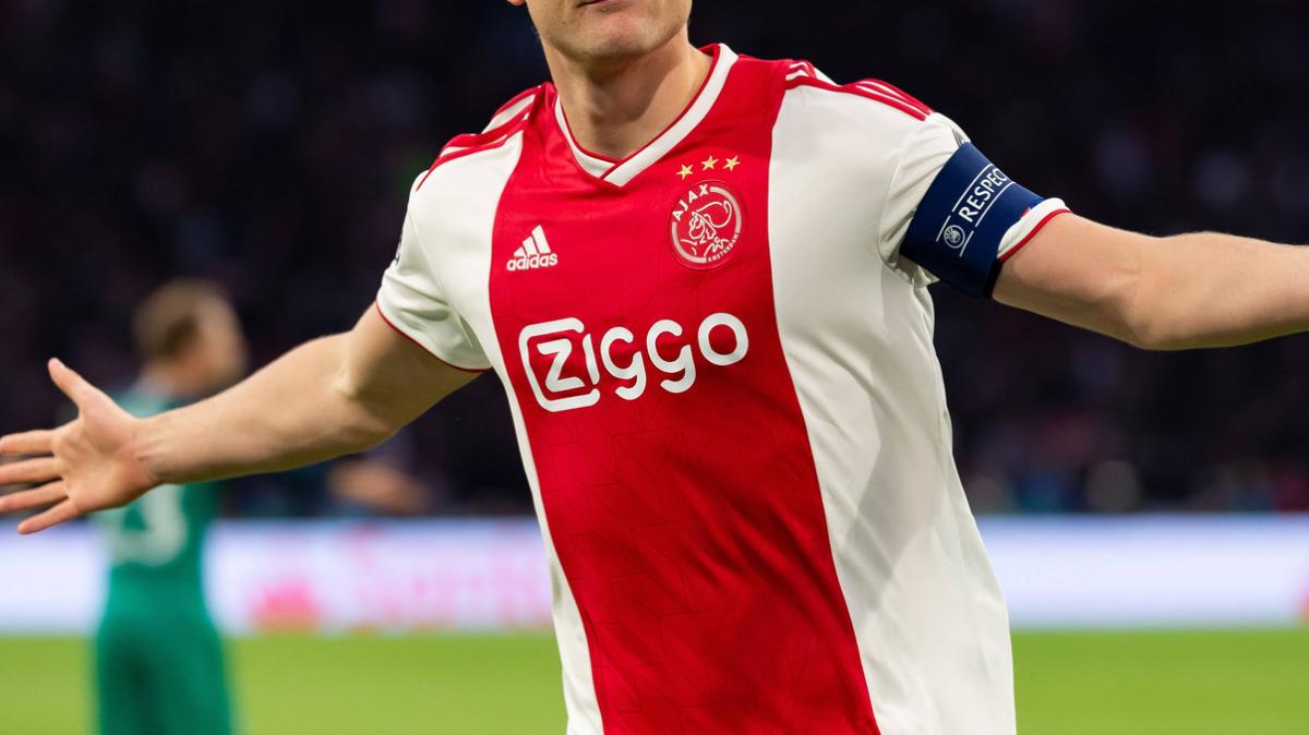 Ajax, Michel nuovo allenatore: contratto biennale fino al giugno 2028