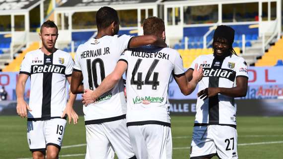 Parma, due calciatori asintomatici si ripositivizzano: saranno entrambi out domani contro l'Inter