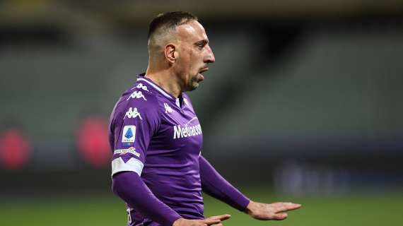 Fiorentina-Napoli, siparietto finale per Ribery: sia Insigne che Zielinski gli chiedono la maglia