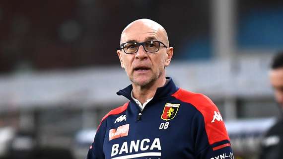 Genoa, Ballardini fa 100 in rossoblu: Criscito gli consegna una maglia celebrativa