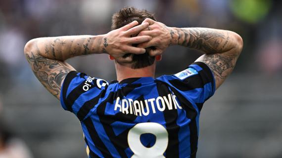 "Netto. Non guarda nemmeno la palla": la reazione di Arnautovic al contatto Ndicka-Bisseck