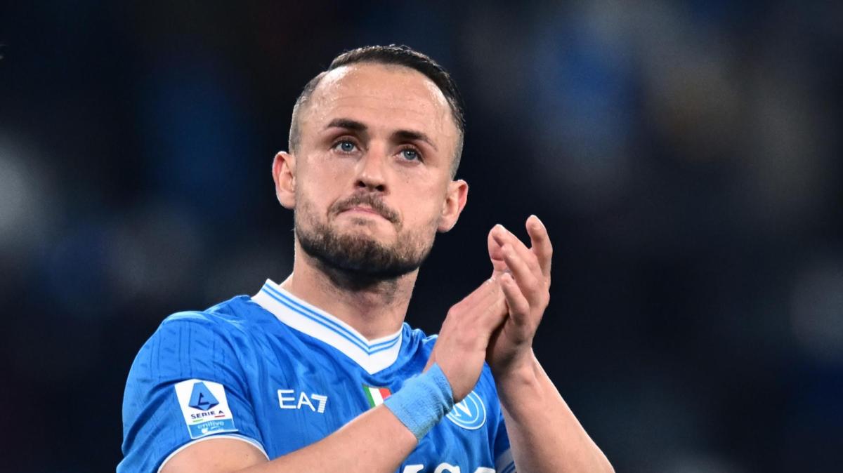 Il Napoli fa fatica ma batte il Sassuolo. Ma il Corriere del Mezzogiorno: "È allarme infortuni"