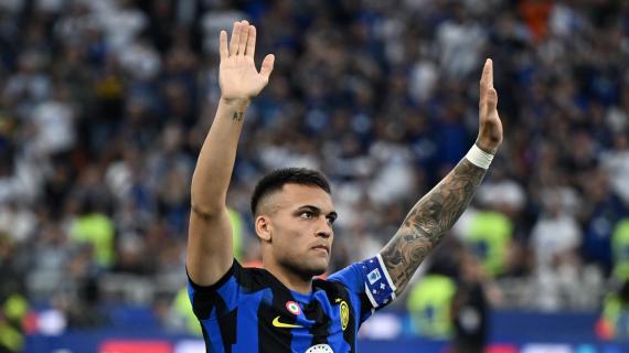 L'agente di Lautaro Martinez: "Vuole restare all'Inter ma l'ingaggio deve essere adattato"