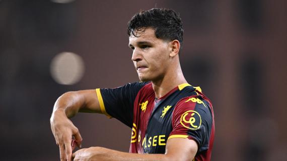 Valentin Carboni non è ancora rientrato a Genova. Stanotte sarà impegnato con l'Argentina