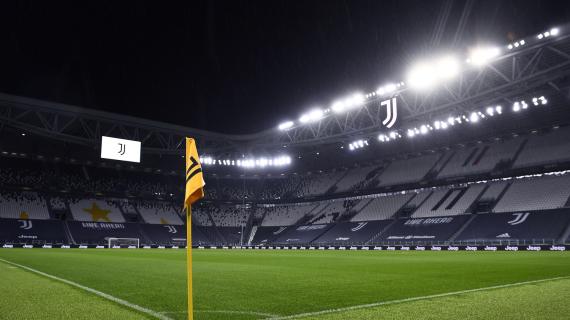 TMW - Tra poco Juventus-Sassuolo: il video dell'arrivo del pullman dei bianconeri