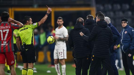 Roma, Mourinho: "Un arbitro rappresenta l'autorità in campo e non può mancarmi di rispetto"