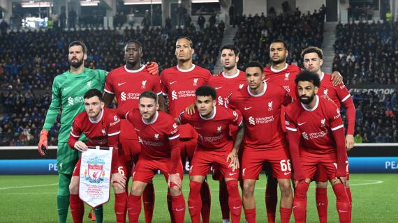 Liverpool, presentata la nuova maglia: il club celebra la Champions League vinta a Roma