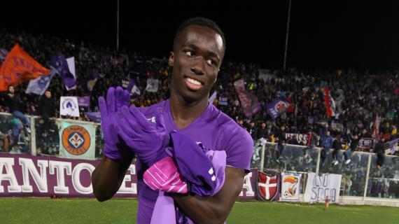 Fiorentina, respinta offerta dell'Aston Villa per Kayode: il punto sulla trattativa
