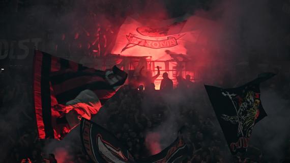 Milan, esplode forte la contestazione al Dall'Ara: Curva Sud contro squadra e società