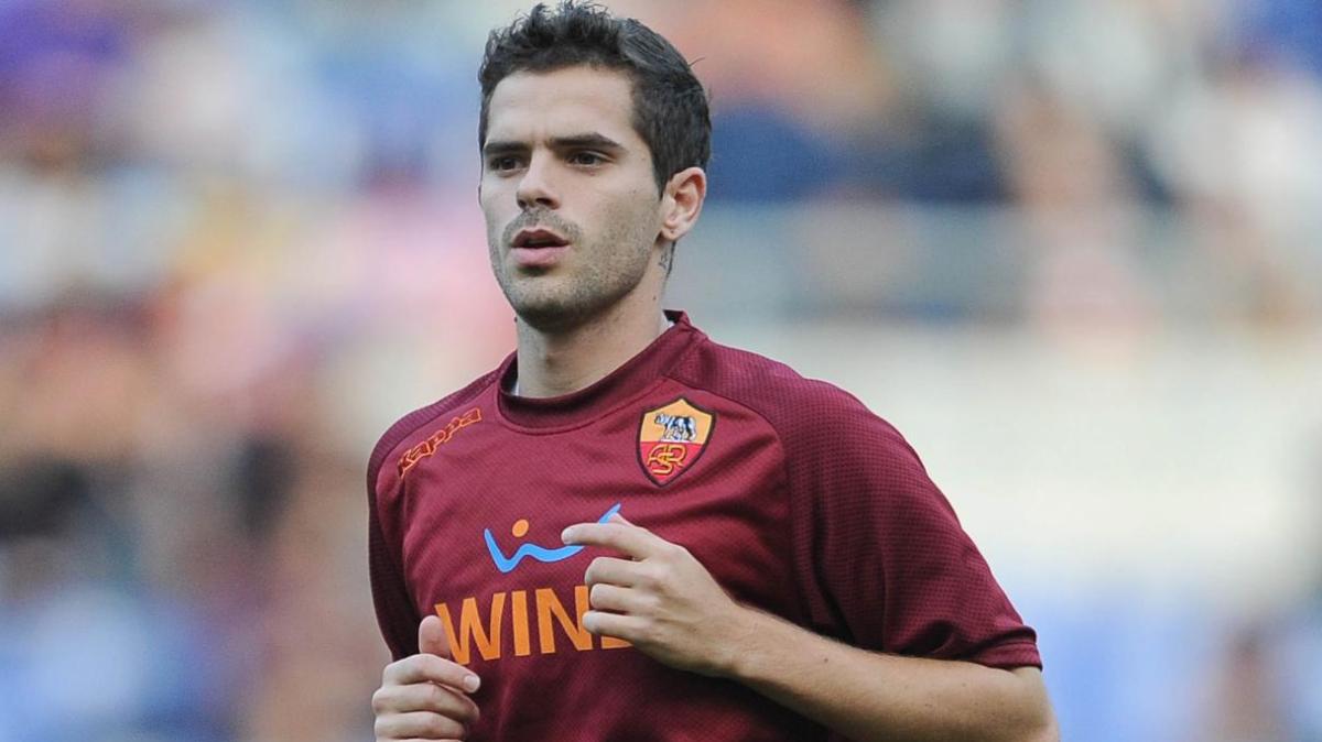 Fernando Gago operato d'urgenza dopo il malore, "ha fatto spaventare tutti"