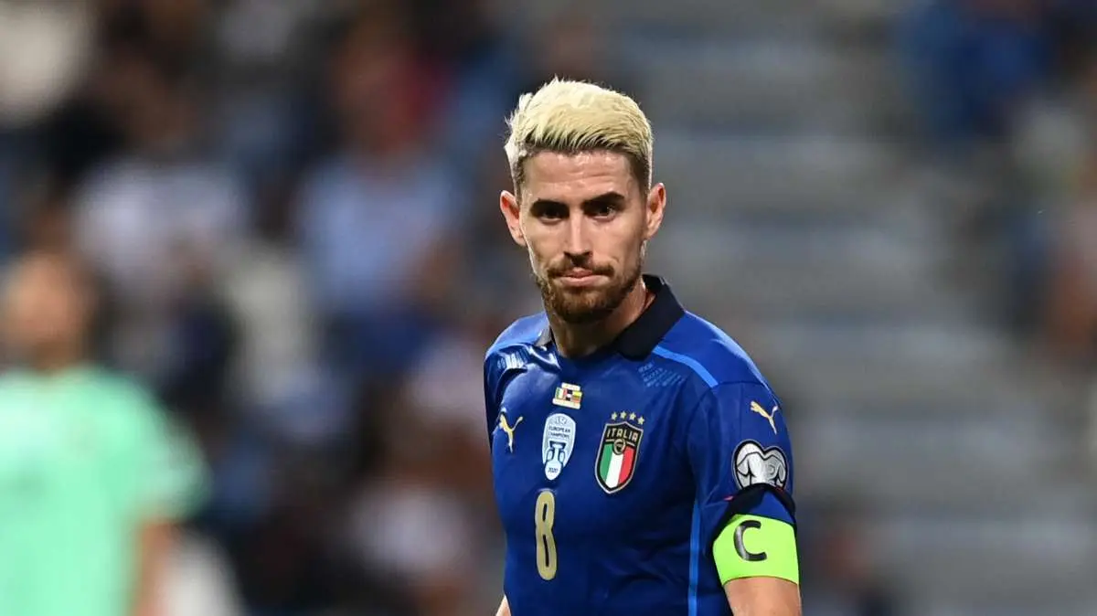Le pagelle di Jorginho: stacanovista e capitano, gli manca un rigore per esorcizzare gli errori
