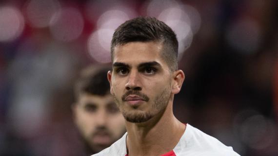 Liga, non basta l'ex Milan André Silva: l'Alaves stende l'Elche con il gran gol di Toni Martinez