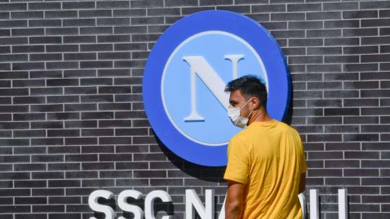 Covid: Napoli; sconcerto tifosi, sbagliato giocare col Genoa