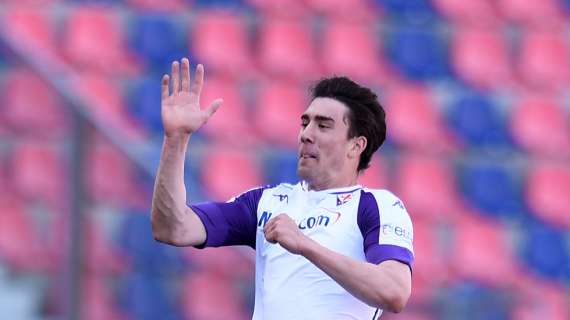 Fiorentina, lungo colloquio tra Barone e Vlahovic dopo l'amichevole di oggi