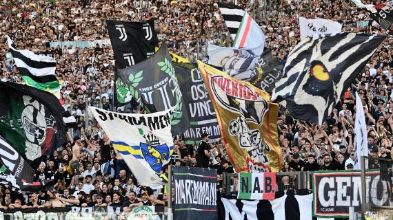 Juventus, lo striscione della Sud: "Tanti anni senza gloria troppi per noi che siamo la storia"