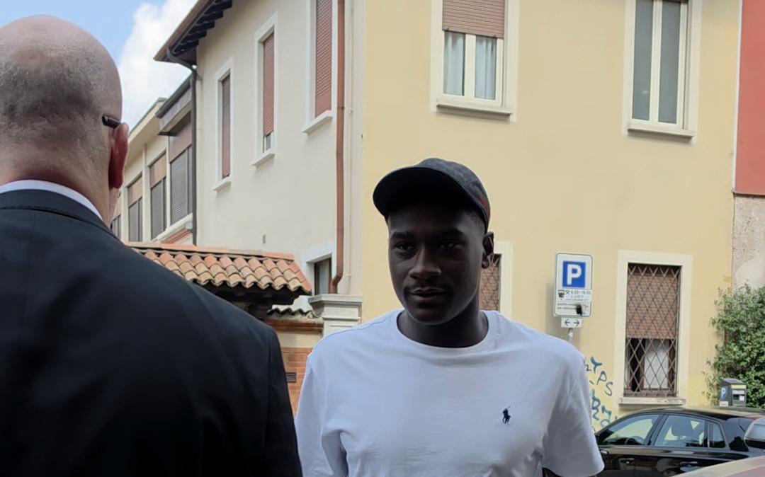 Milan, visite mediche in corso per Diawara: poi volerà in Australia. I dettagli