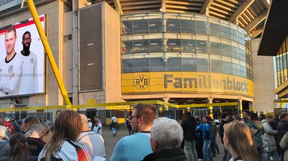 Germania-Italia, sale la temperatura: fuori dal Signal Iduna Park fiume di tifosi azzurri