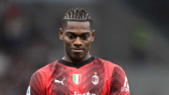 Sporting, ricevuti dal Lille 19,6 milioni per Leao ma continuerà a chiederne 42: il comunicato