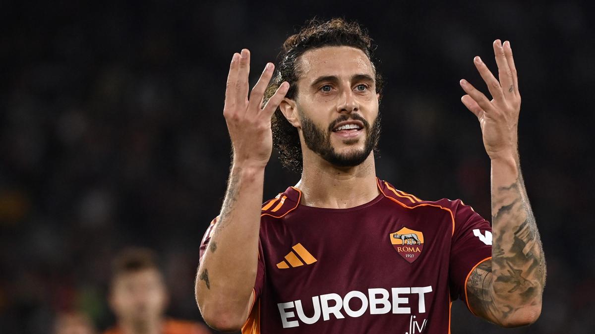 Mancini, Wesley ed Hermoso: la Roma domina all'Olimpico, Fiorentina sotto 3-0 all'intervallo