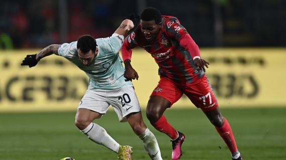 Cremonese-Inter, Okereke polemico: "Acerbi andava espulso, era una chiara palla gol"