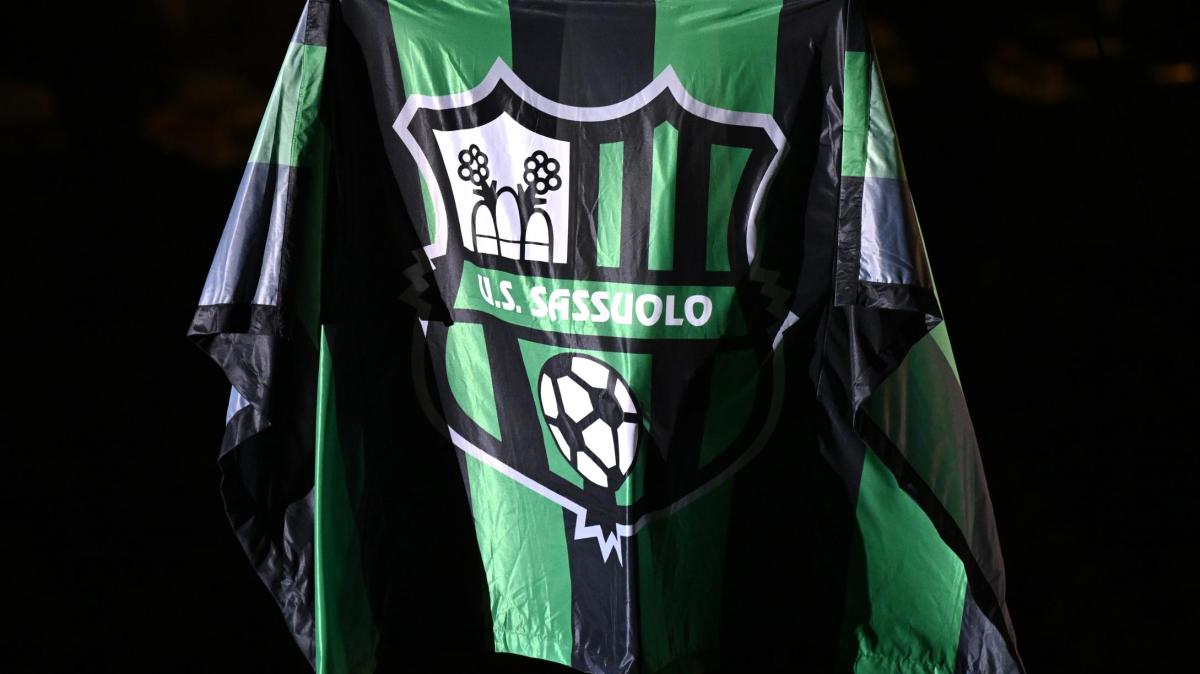 Doppia operazione per il Sassuolo: rinnova Fisher e arriva Sprung. I comunicati
