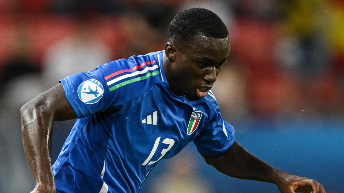 Kayode stende il Liverpool e le sue rimesse laterali diventano virali: messaggio a Gattuso?