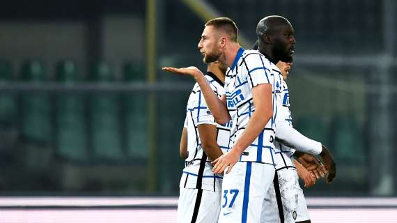 TOP NEWS Ore 20 - L'Inter vince e scavalca il Milan. I rossoneri sfidano la Lazio