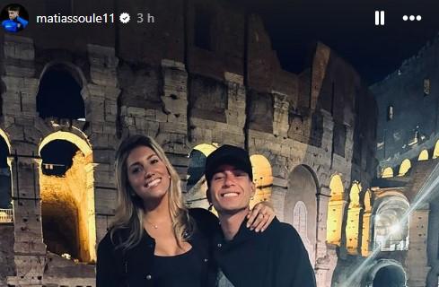 Soulè è già con la testa a Roma. Sui social una foto con alle spalle il... Colosseo