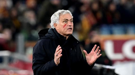 La Roma pareggia col Servette e passa il turno, Mourinho duro: "Alcuni sono superficiali"