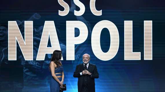 ADL e il curioso regalo al Comune di Napoli: maglie con il 23, il numero dello "scemo"