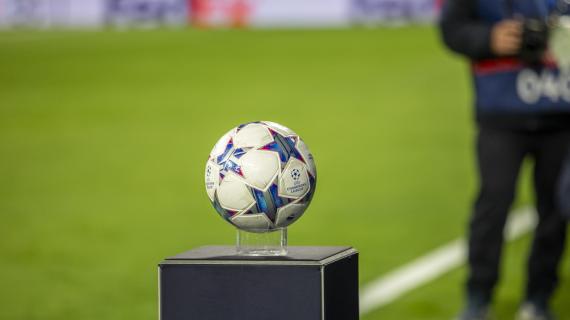 La UEFA presenta UCL Pro Ball London: è il pallone per la fase a eliminazione della Champions