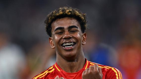 Barcellona, Flick garantisce: "Ho parlato con Yamal, vuole il Pallone d'Oro nel 2026"