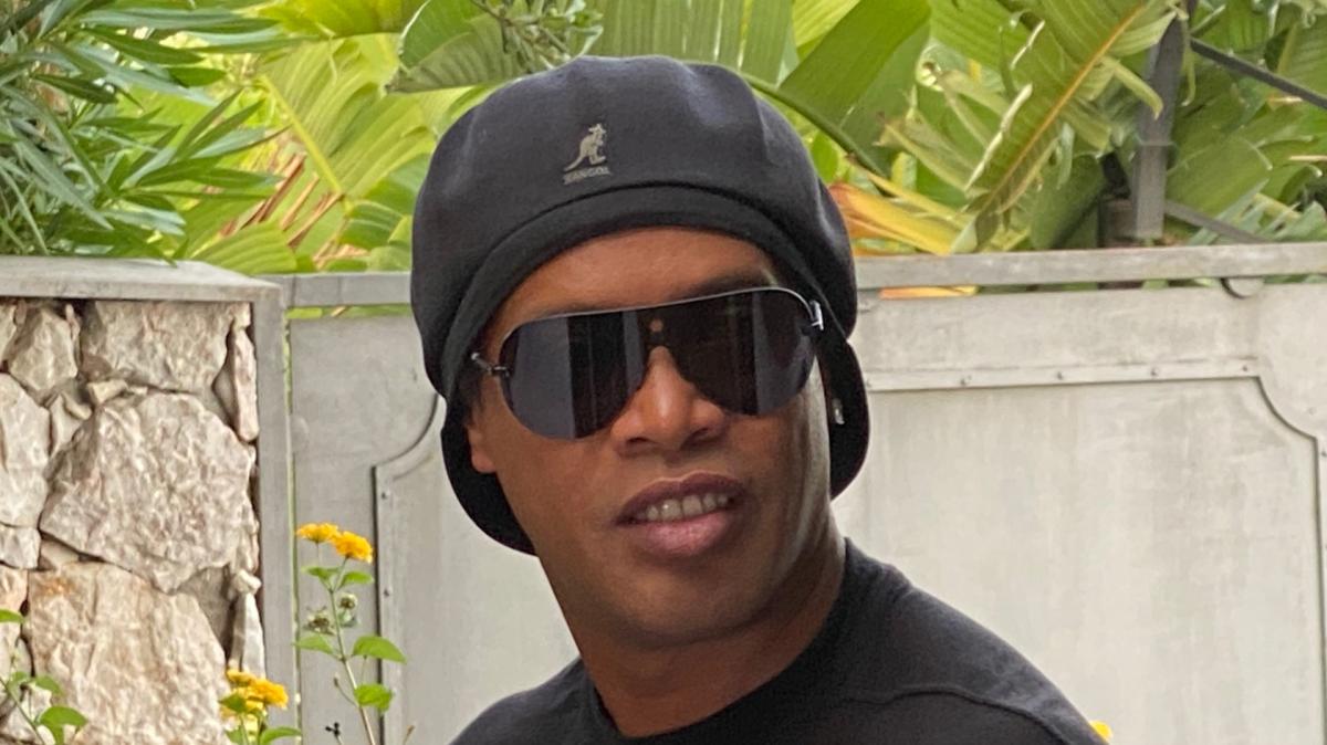 Totti poteva tornare, Ronaldinho l'ha fatto. Ma dove è? Certamente non in campo