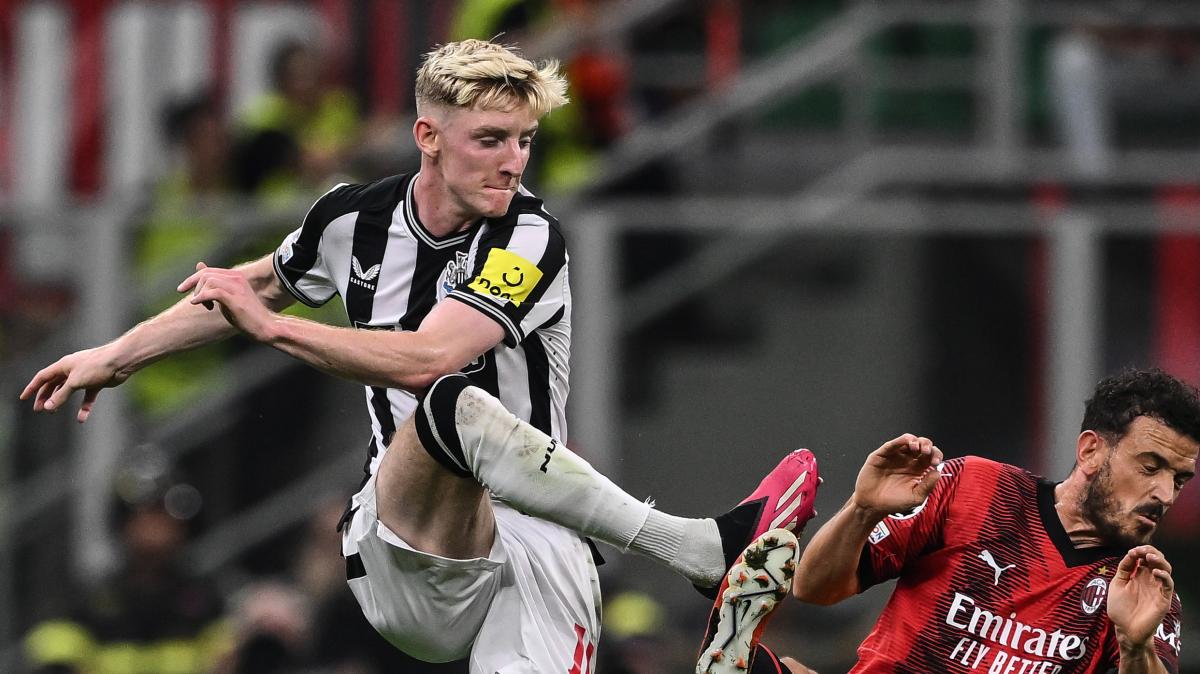 Gordon scatenato: poker di reti al Qarabag in un tempo. Newcastle al riposo sul 5-0