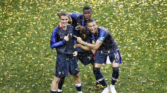 Benzema sbaglia un rigore ma la Francia vola: 3-0 al Galles avversario dell'Italia