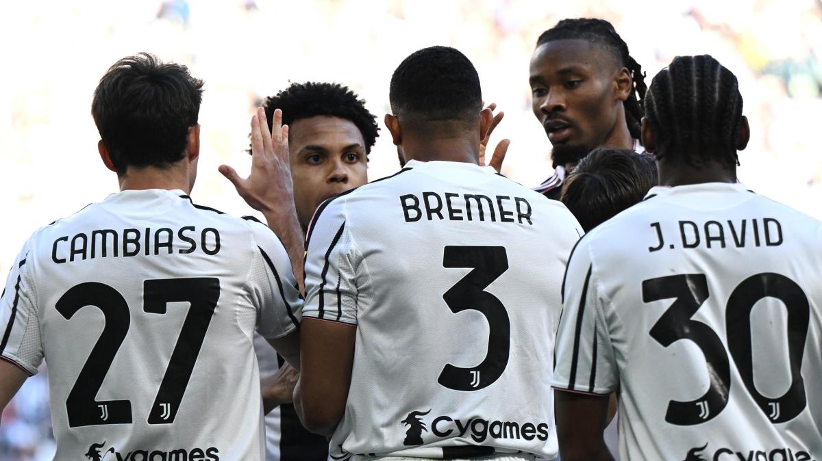 Immagine news primo piano TUTTO mercato WEB: notizie di calcio e calciomercato
