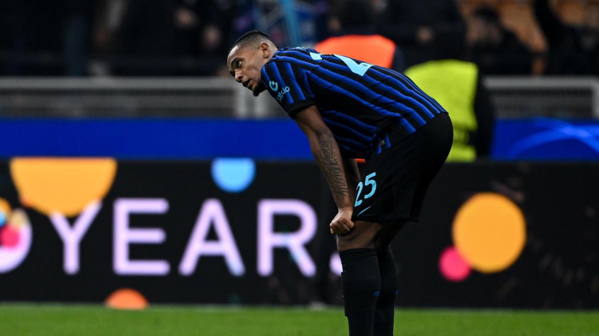 L'Inter cade con il Liverpool, Il Corriere dello Sport in apertura: "Brutta botta"