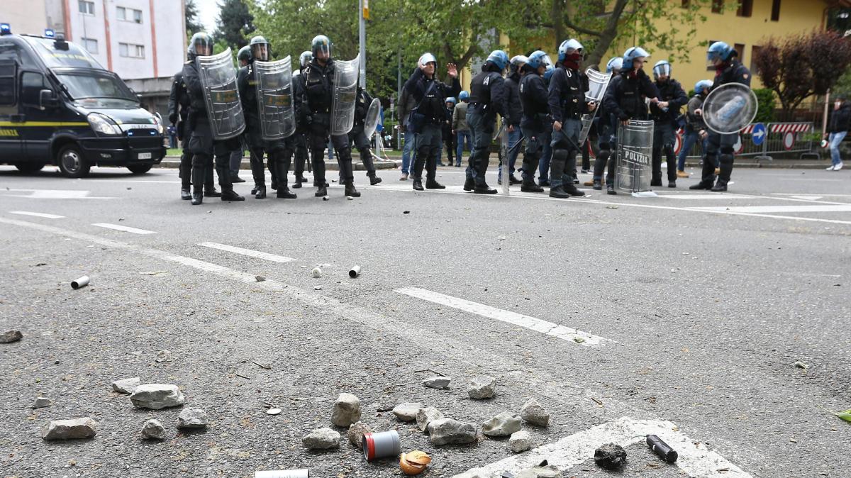 Tafferugli tra tifoserie di Triestina e Brescia