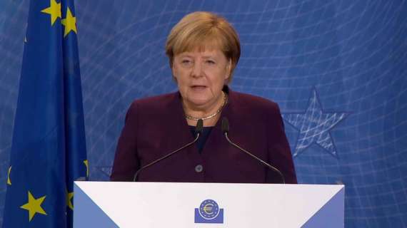 UFFICIALE: Bundesliga, annuncio della Merkel: "Potrà ripartire dalla seconda metà di maggio"