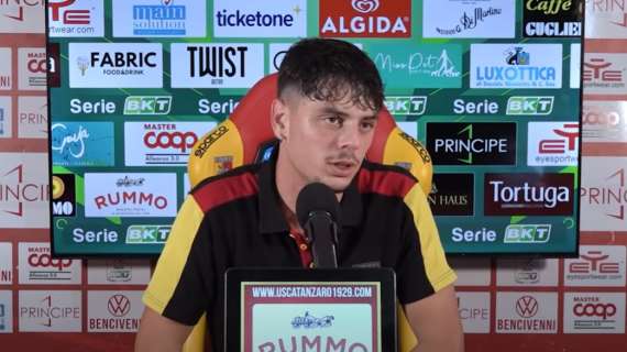 Catanzaro, Ambrosino: "Perché ho il 70? Il mio numero è il 10, è quello che gli somiglia di più"