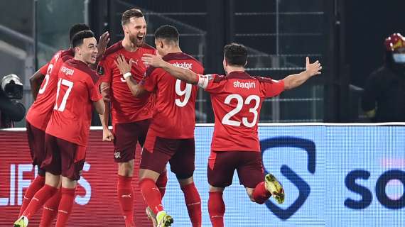 La Svizzera si conferma concreta: 3-2 alla Serbia in rimonta, elvetici agli ottavi di finale