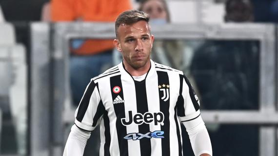 Arthur, che fai? Il Gremio pensa di riaccoglierlo 'a casa': adesso la decisione spetta a lui