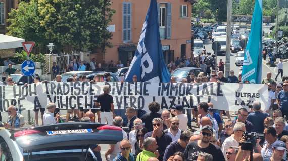 TMW - Ultimo saluto a Vincenzo D'Amico, tifosi Lazio: "Chi non tradisce diviene immortale"