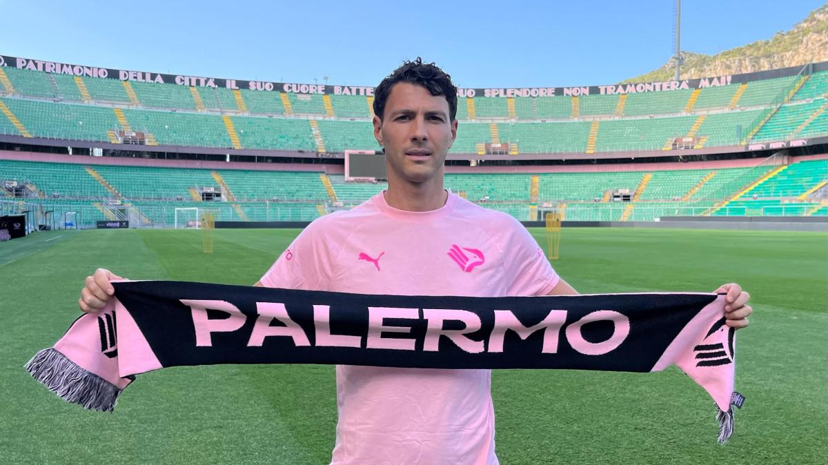 Palermo, l'infortunio di Strefezza è più lungo del previsto: tolto dalla lista. Dove va Mazzitelli