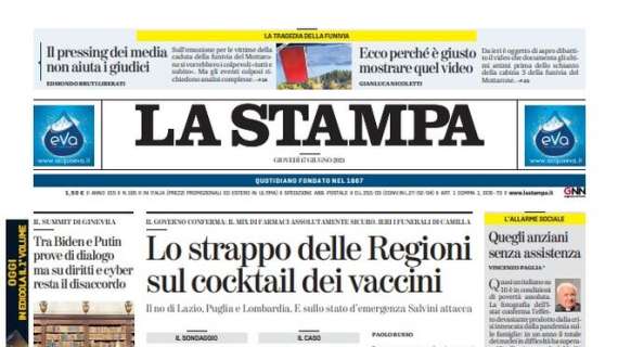 La Stampa in aperura: "L'Italia fa sognare, tutti pazzi per Locatelli"